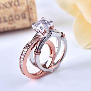 Zenitha Etherna – The Quartz Harmony Ring