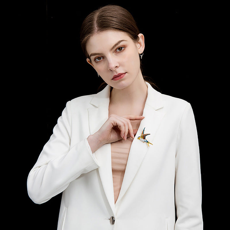 Broche Zenitha Soaring Freedom: Lleva la elegancia en tus alas