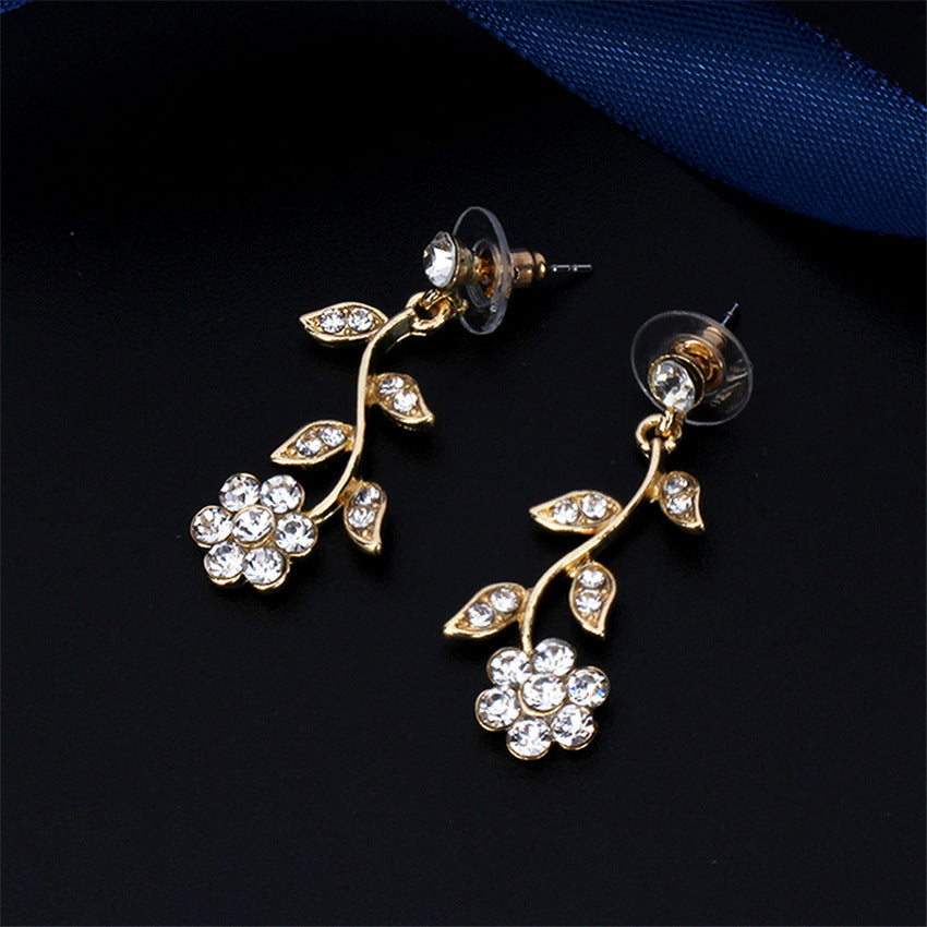 Conjunto de joyas Zenitha Plum Blossom: florece con gracia y luz