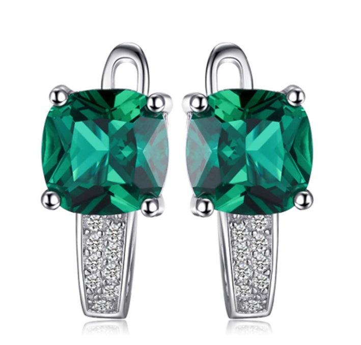 Conjunto de joyas Zenitha Emerald Glow: claridad audaz, gracia atemporal