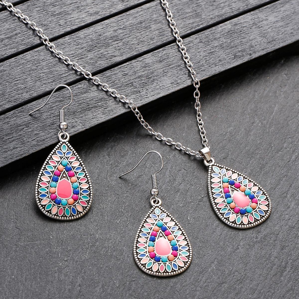 Conjunto de joyas de cuentas coloridas de estilo bohemio