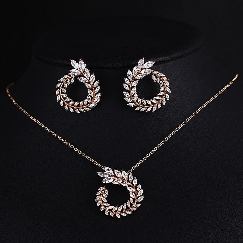 Zenitha Aurelia Vine Jewelry Set – Where Grace Spirals in Gold