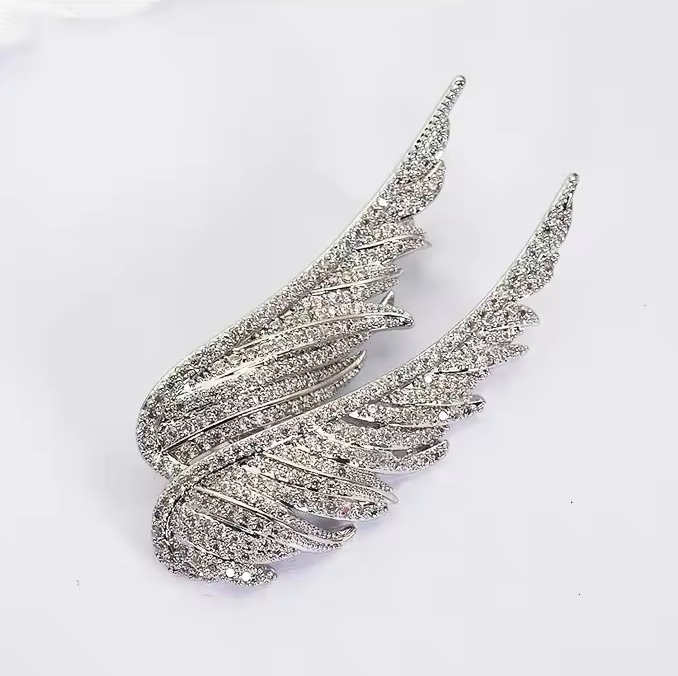 Zenitha Guardian Wings Brooch – Where Strength Meets Stillness