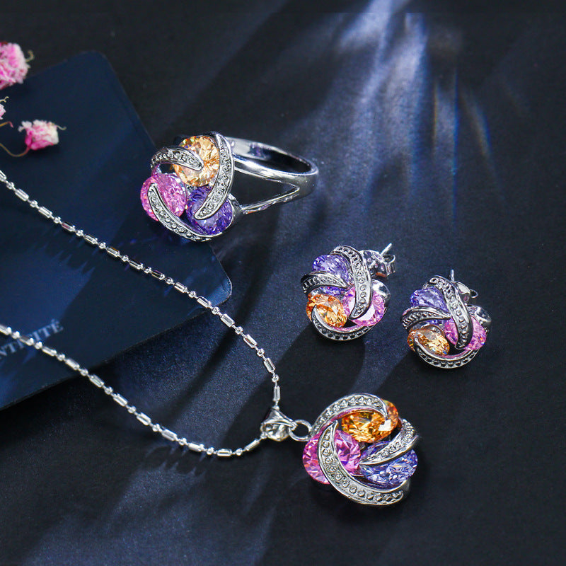 Zenitha Eternal Knot Jewelry Set – A Symbol of Connection and Radiance