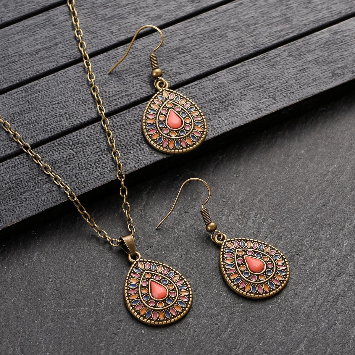 Conjunto de joyas de cuentas coloridas de estilo bohemio