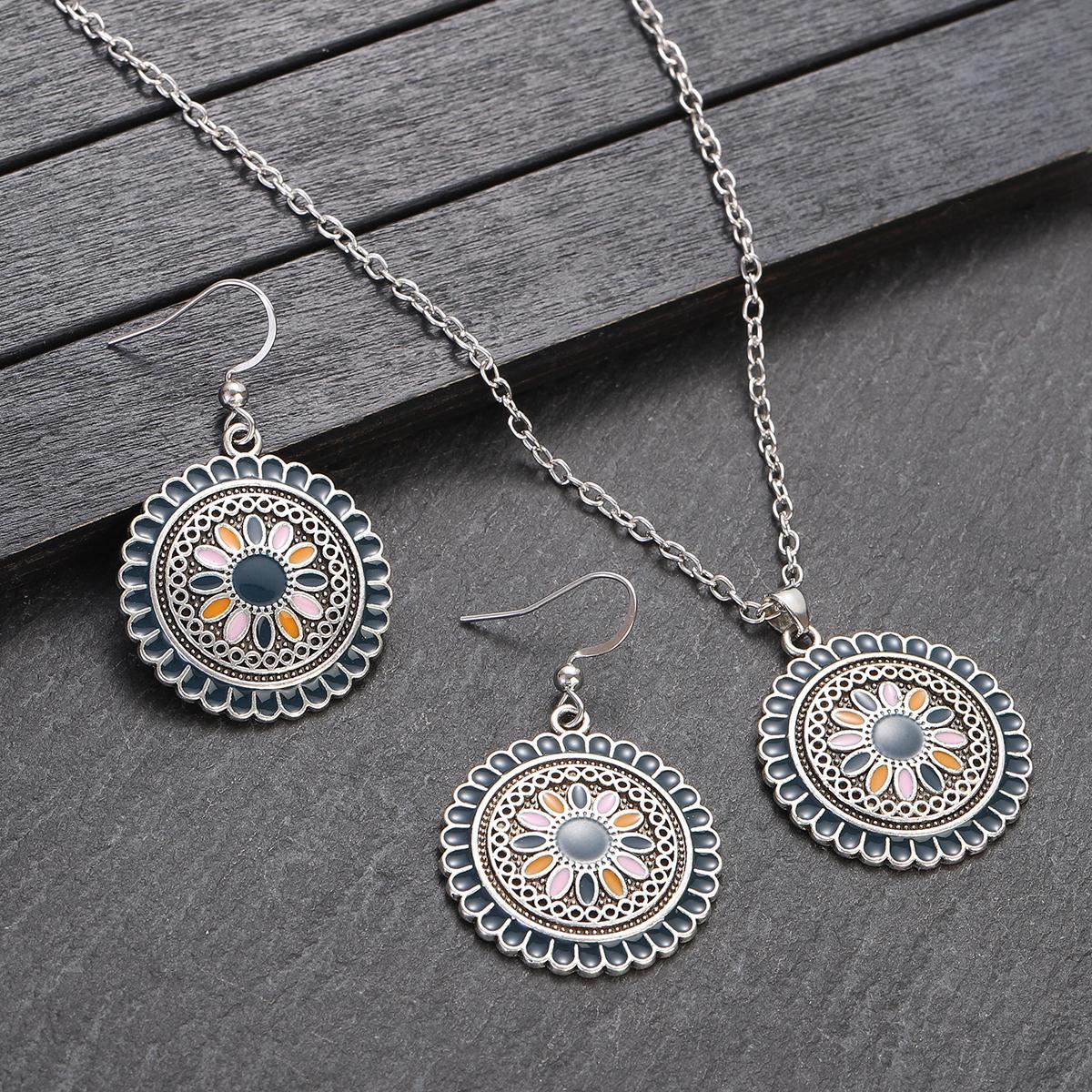 Conjunto de joyas de cuentas coloridas de estilo bohemio