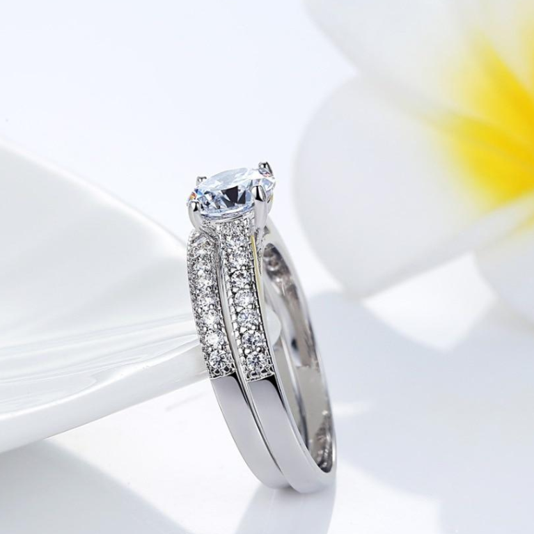 Zenitha Luminara – Elegante zirkoonring