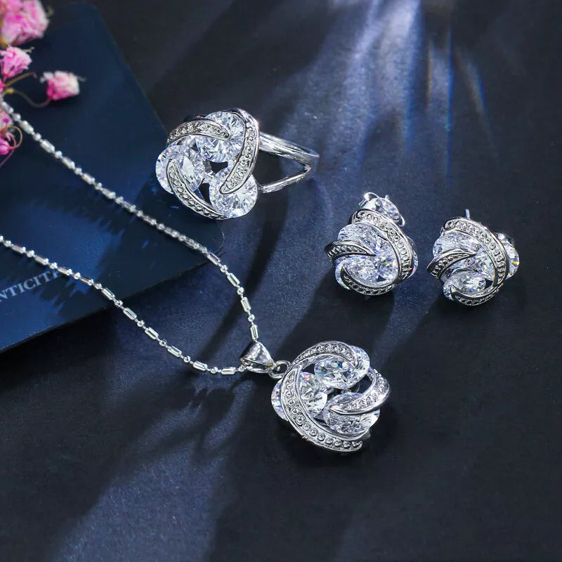 Zenitha Eternal Knot Jewelry Set – A Symbol of Connection and Radiance