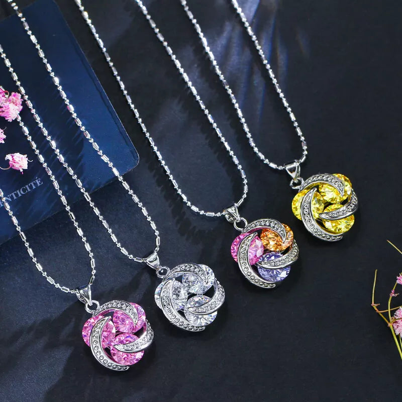 Zenitha Eternal Knot Jewelry Set – A Symbol of Connection and Radiance
