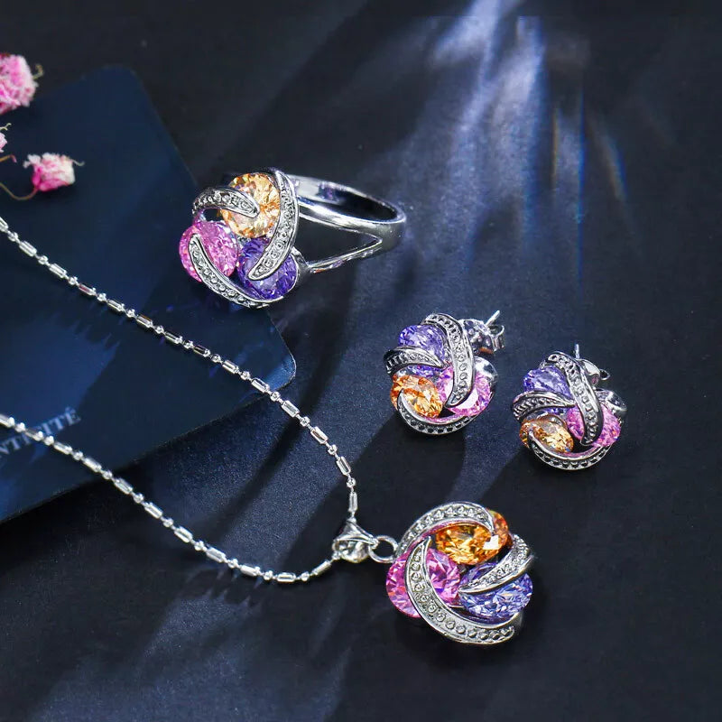 Zenitha Eternal Knot Jewelry Set – A Symbol of Connection and Radiance