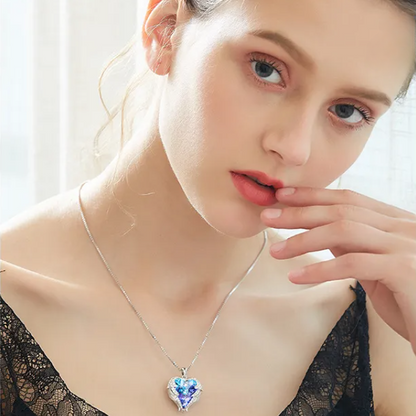 Zenitha Celestial Heart Halskette – Ein Symbol der Liebe und des Schutzes