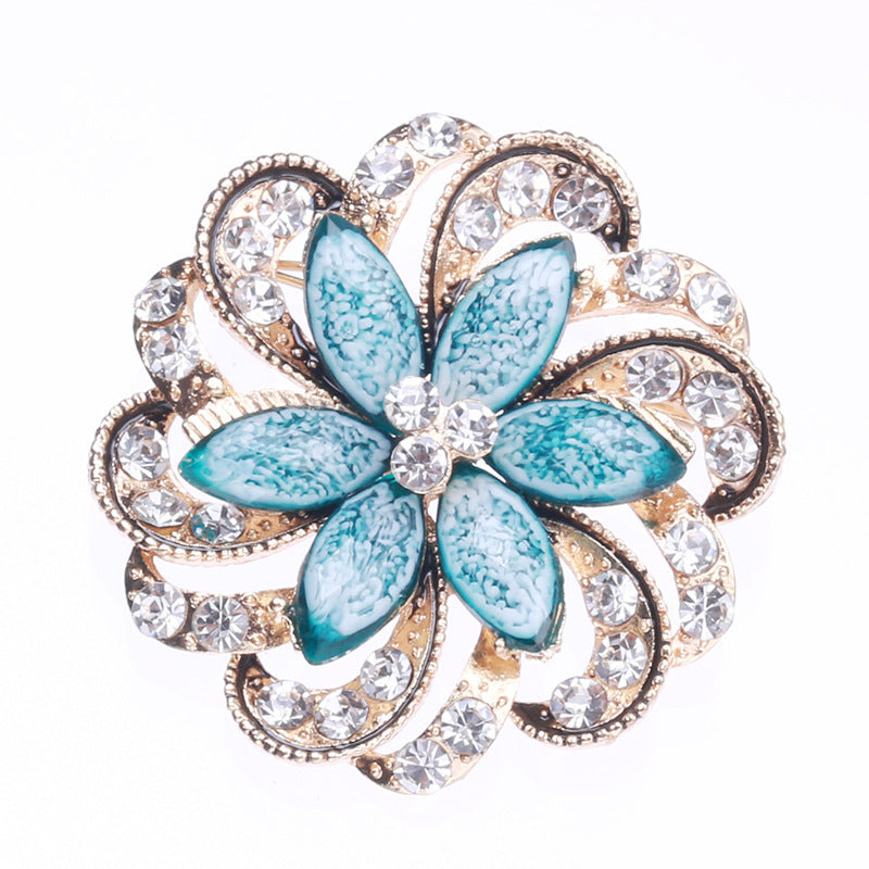 Zenitha Crystal Bloom Brooch – Blossom with Grace and Radiance