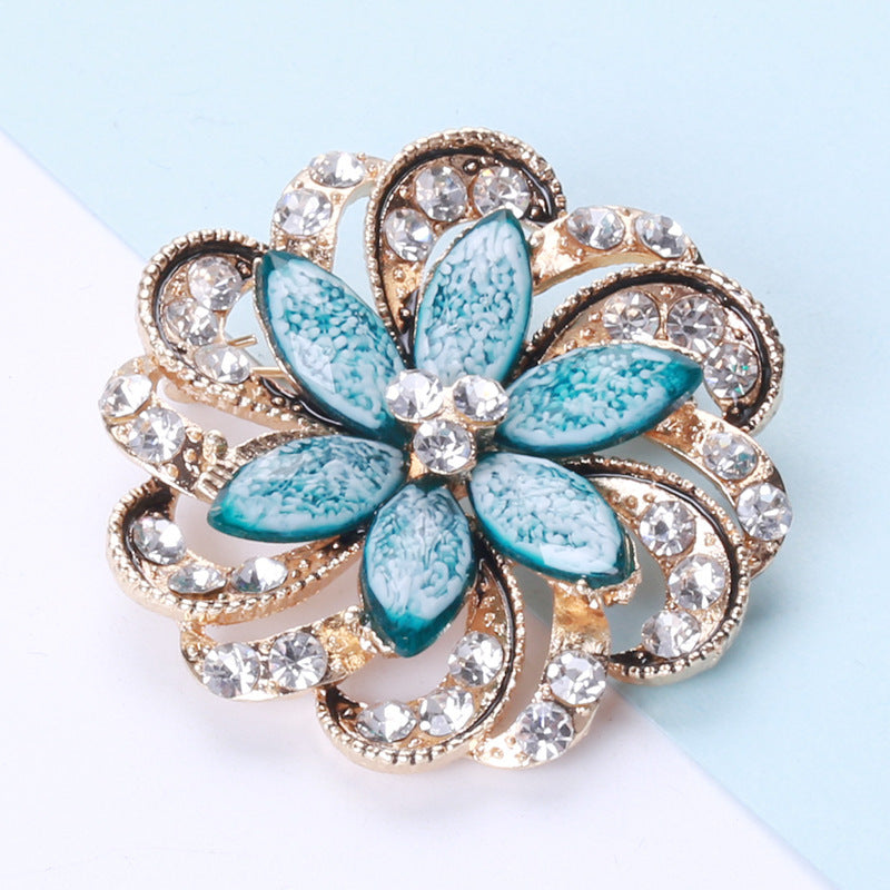Zenitha Crystal Bloom Brooch – Blossom with Grace and Radiance