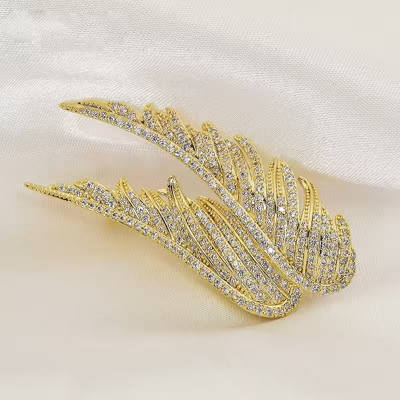 Zenitha Guardian Wings Brooch – Where Strength Meets Stillness