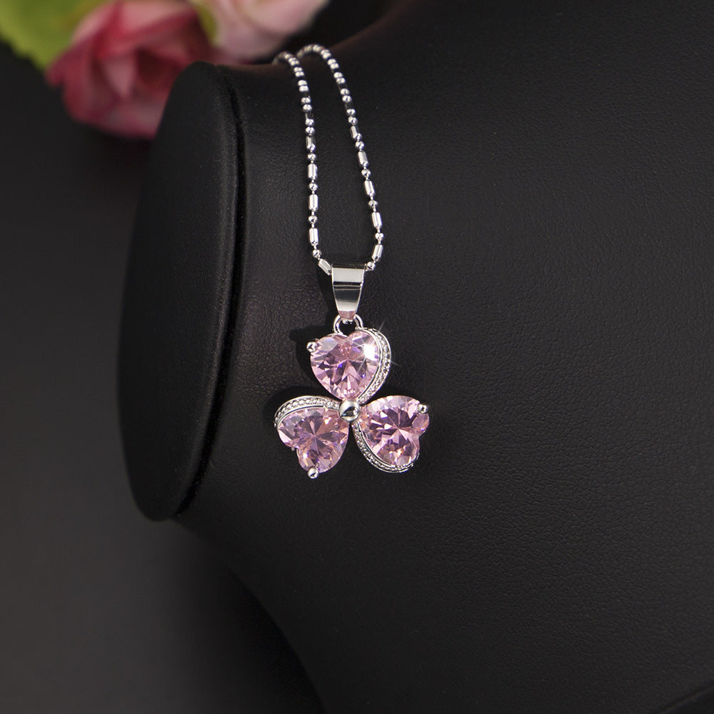 Conjunto de joyas de circón y trébol Zenitha: un toque de fortuna y elegancia