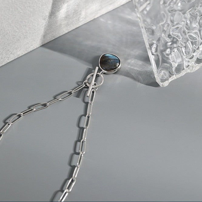 Zenitha Clarity Chain – Versilberte Labradorit-Halskette für Transformation und Intuition