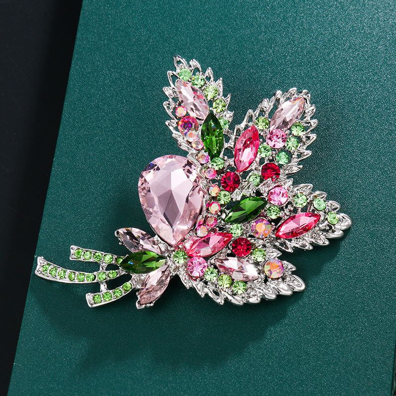 Broche Zenitha Blooming Radiance: Dale color a tu elegancia