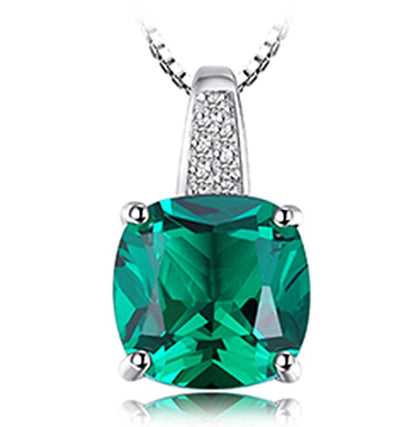 Conjunto de joyas Zenitha Emerald Glow: claridad audaz, gracia atemporal