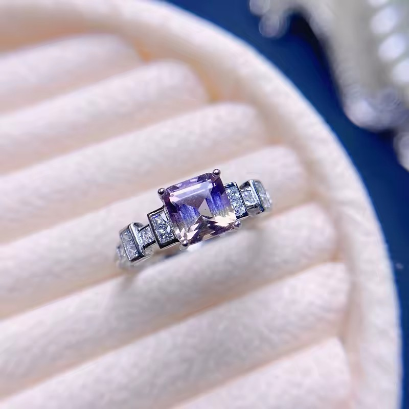 Zenitha Dual Aura Ring – Two Energies, One Radiant Soul