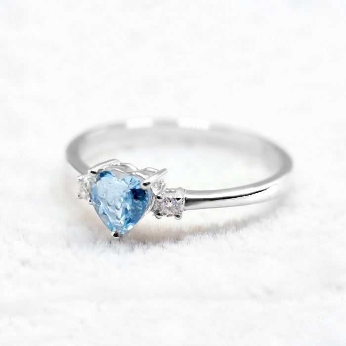 Anillo Zenitha Corazón del Cielo – Un susurro de amor