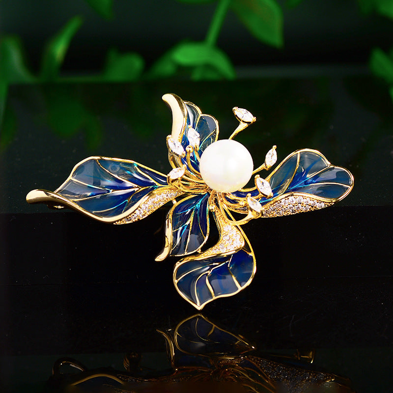 Broche Zenitha Bloomfire: Elegancia en cada pétalo