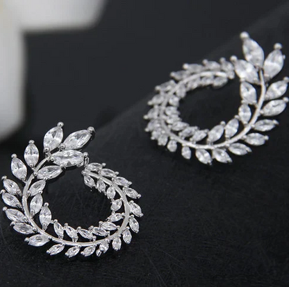 Zenitha Aurelia Vine Jewelry Set – Where Grace Spirals in Gold