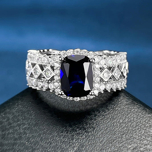Zenitha Royale Crest Ring – Power Meets Precision