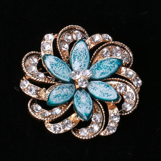 Zenitha Crystal Bloom Brooch – Blossom with Grace and Radiance