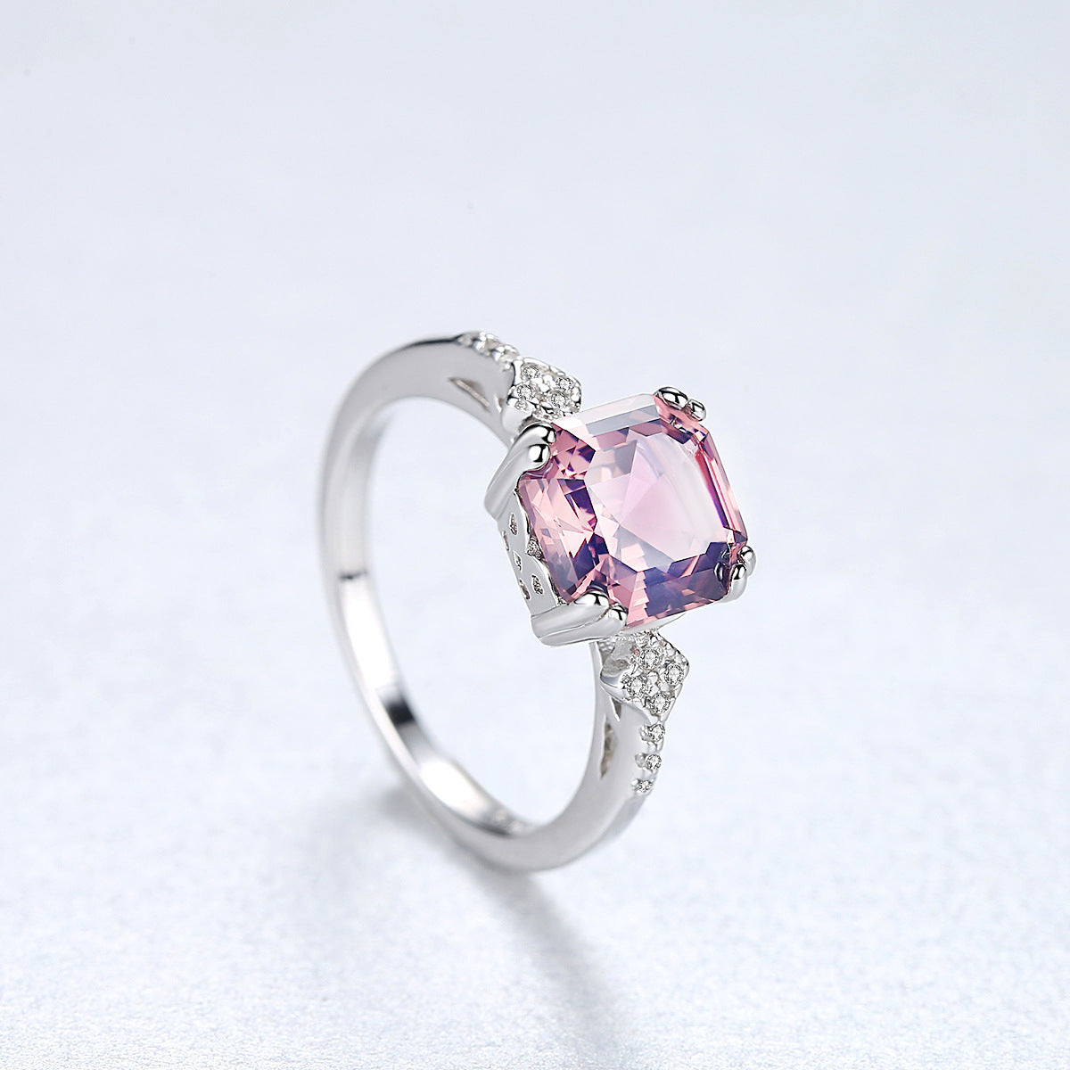 Zenitha Blush Radiance Ring – Waar gratie haar glans vindt