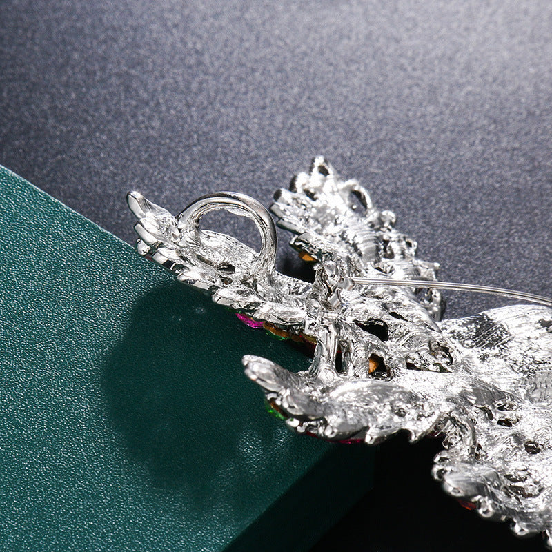Broche Zenitha Blooming Radiance: Dale color a tu elegancia