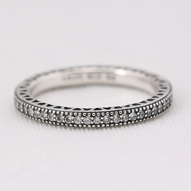Zenitha Eternal Spark Ring – Wo die Liebe in jedem Detail leuchtet