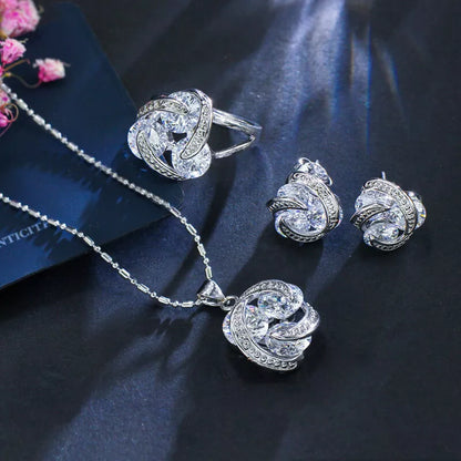 Zenitha Eternal Knot Jewelry Set – A Symbol of Connection and Radiance